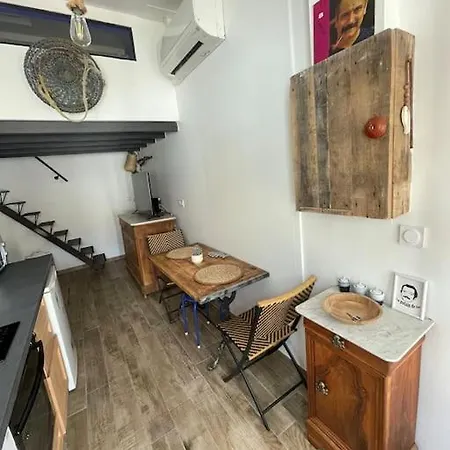 Дом отдыха Maison De Pecheur Pointe Courte Au Cabanon Сет